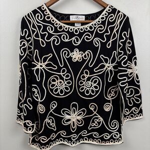 Once Again Womens Medium Black White 3/4 Sleeve Pullover Top Fancy Appliqué